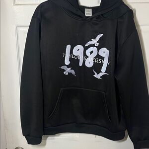 Black 1989 Taylor's Version Hoodie